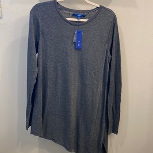NWT Women’s Apt 9 Size Medium Asymmetrical lightweight gray sweater